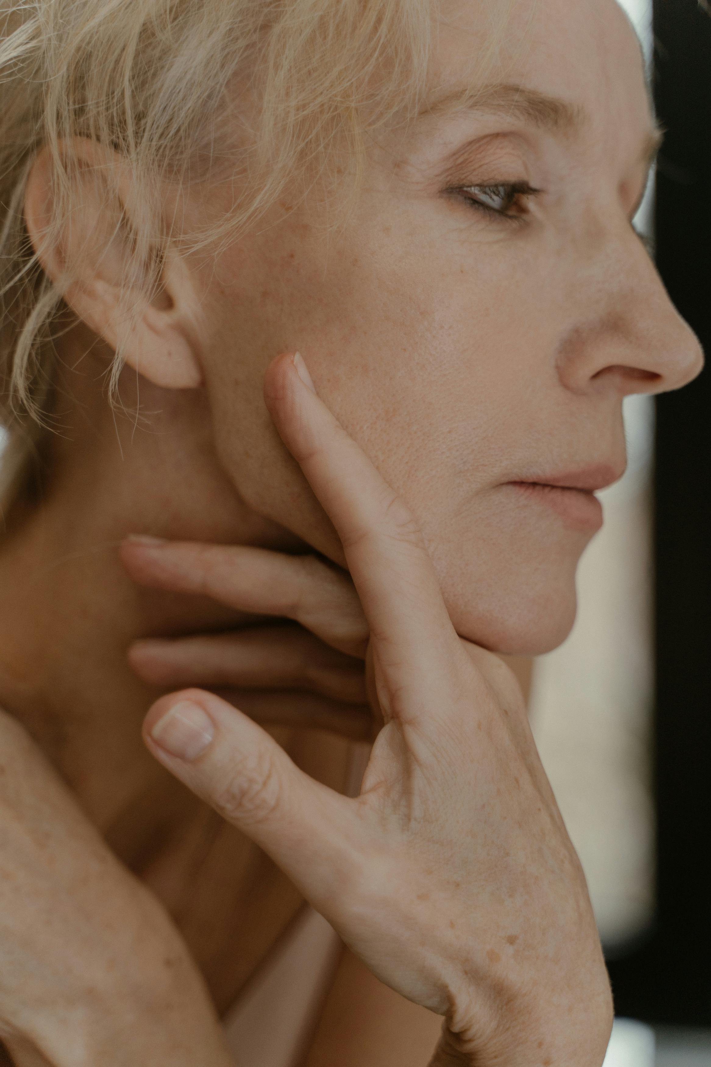 An elderly woman's face | Source: Pexels