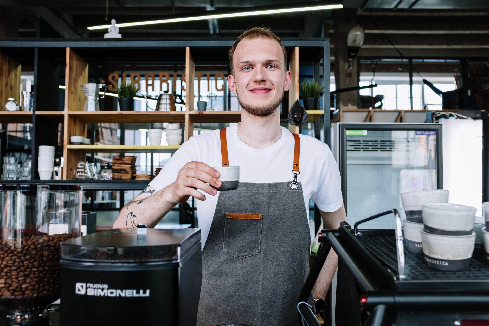 The cashier looked just like her husband. | Source: Pexels