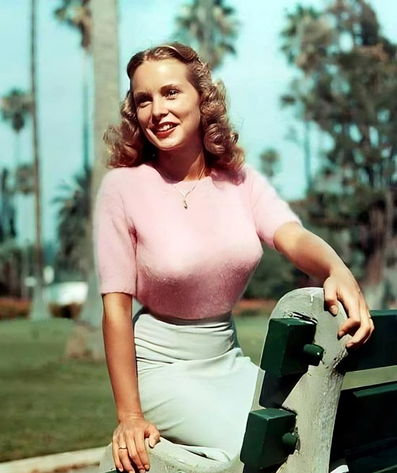 From Small-Town Girl to Silver Screen Siren: The Remarkable Rise of Janet Leigh From Small-Town Girl to Silver Screen Siren: The Remarkable Rise of Janet Leigh