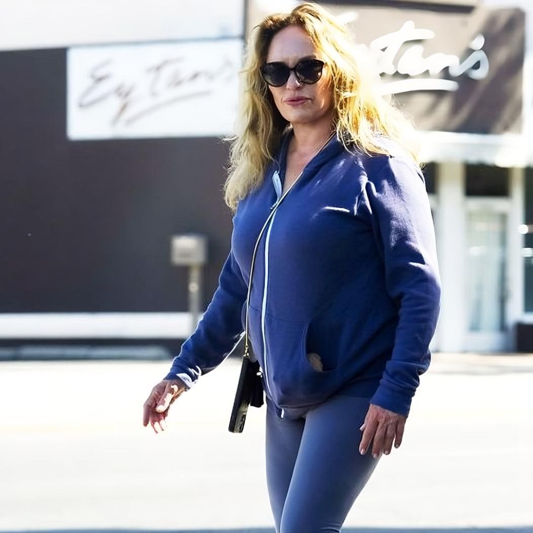 THE GORGEOUS AND ICONIC ACTRESS IS UNRECOGNIZABLE THESE DAYS – HER LEGS WERE ONCE INSURED FOR A MILLION DOLLARS THE GORGEOUS AND ICONIC ACTRESS IS UNRECOGNIZABLE THESE DAYS – HER LEGS WERE ONCE INSURED FOR A MILLION DOLLARS