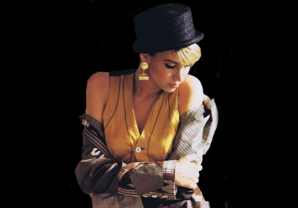 Debbie Gibson’s Biography: Life, Career, and Present Debbie Gibson’s Biography: Life, Career, and Present