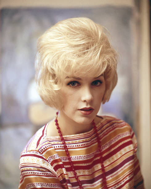 Stella Stevens: A Journey from Small-Town Girl to Hollywood Icon