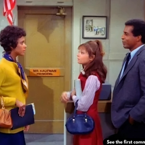 This scene is completely unedited—watch closely and you’ll be surprised by the twist.