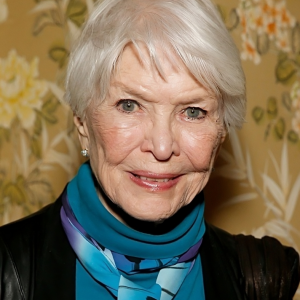 This 92-Year-Old Actress Achieved the Rare Triple Crown of Acting and Survived Years of Terror from Her Schizophrenic Husband