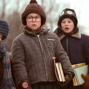 Are these the iconic faces of Christmas past that still linger in your memories? I’m sure you still remember them, but you may not recognize their old version after more than 40 years. Let’s see which characters you still recognize…