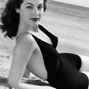 Do you even recognize this goddess, once hailed as The World’s Most Beautiful Animal, endured such a tragic fall from grace? Look closely at this haunting photo—does it unsettle you?