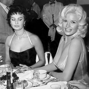 This iconic photo has never been edited – have a closer look and try not to gasp when you see it This iconic photo has never been edited – have a closer look and try not to gasp when you see it