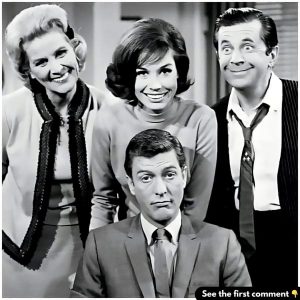 This scene is completely unedited—look closely and you’ll see something’s wrong here…