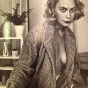 She is the mysterious aura of Hollywood – With timeless classic beauty