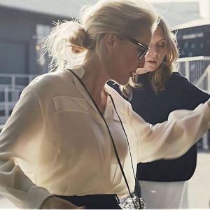 Can you believe she’s 55 with a figure like this? Glowing, confident, and effortlessly beautiful.  Curious who she is?