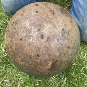 Found a Giant ~150 lb Steel Ball in a Creek — What’s Inside Is Shocking! Found a Giant ~150 lb Steel Ball in a Creek — What’s Inside Is Shocking!
