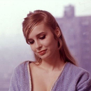 The Forgotten Beauty Who Defined 1960s Elegance