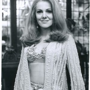 The Timeless Star Who Balanced Grace, Wit, and Courage The Timeless Star Who Balanced Grace, Wit, and Courage