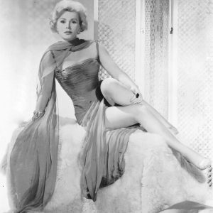 The Golden-Haired Glamour Queen Who Lit Up Hollywood’s Golden Age