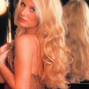 The Multifaceted Star Who Mesmerized the 1980s The Multifaceted Star Who Mesmerized the 1980s