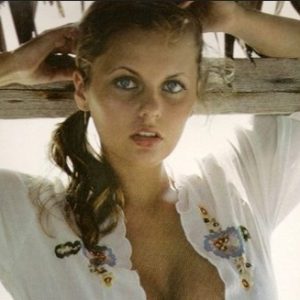 The Untamed Beauty Who Redefined 1970s Glamour The Untamed Beauty Who Redefined 1970s Glamour