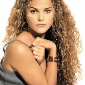 The Ageless Beauty Who Captivated Millions with Talent and Charm