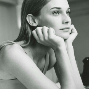 Cold Yet Mesmerizing — The Unstoppable Rise of a True Icon