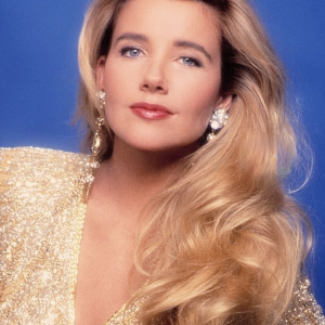 Those Eyes, That Knowing Smile… The Timeless Reign of TV Legend …